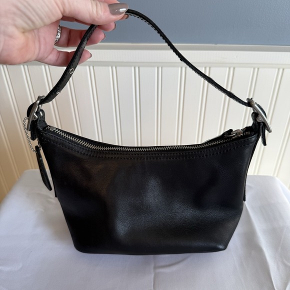 Vintage Coach Demi 9844 Hobo Baguette Swing Bag Purse Black Soft Leather